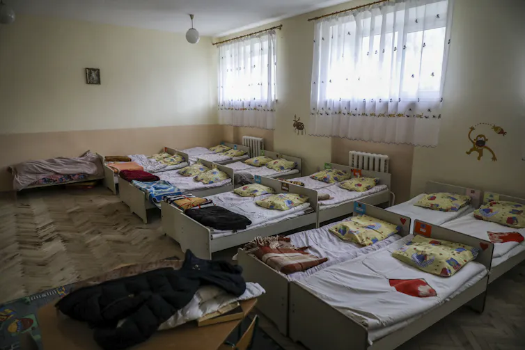 Un jardin d’enfants converti en centre d’accueil pour réfugiés à Lviv (Ukraine)