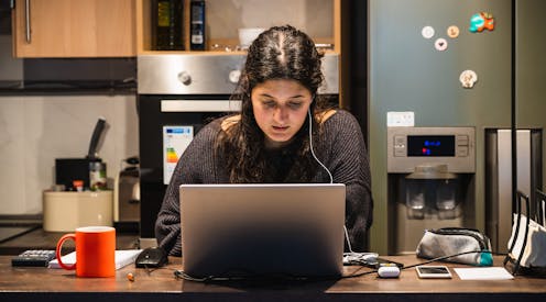 Las dinámicas del teletrabajo: entre la productividad laboral y la vida personal Las dinámicas del teletrabajo: entre la productividad laboral y la vida personal