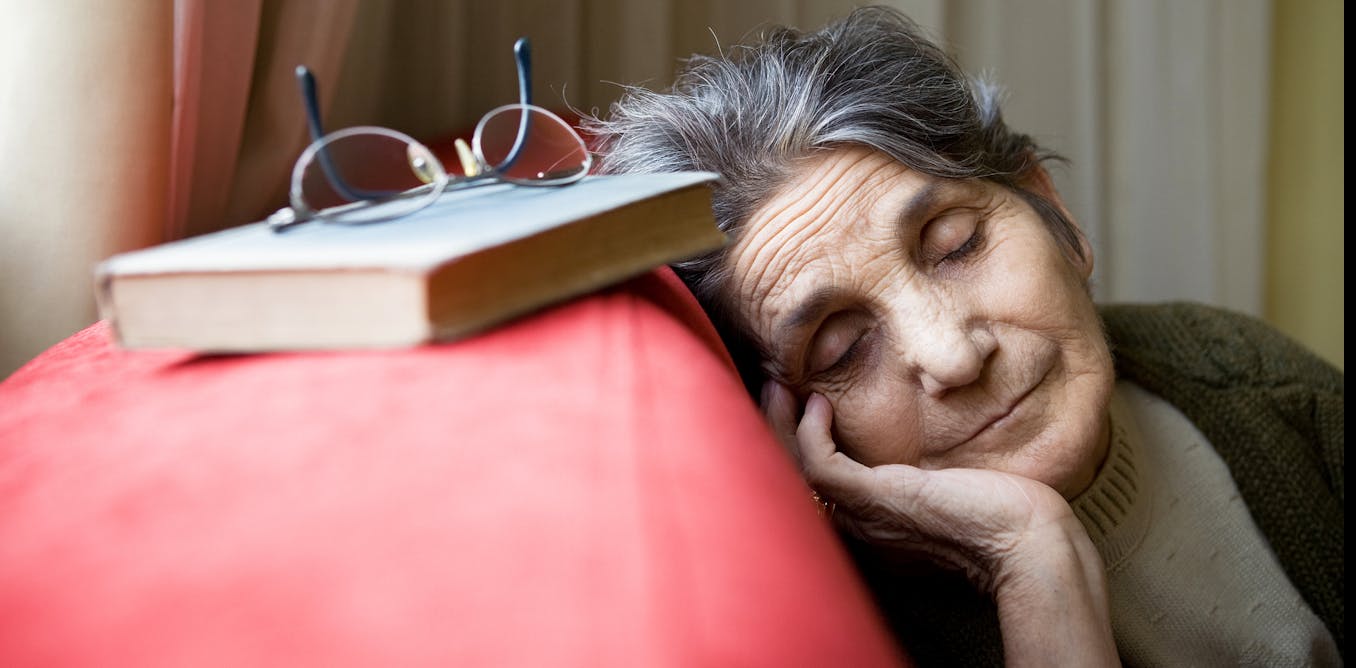 Długie drzemki w ciągu dnia mogą być wczesnym objawem demencji u osób starszych