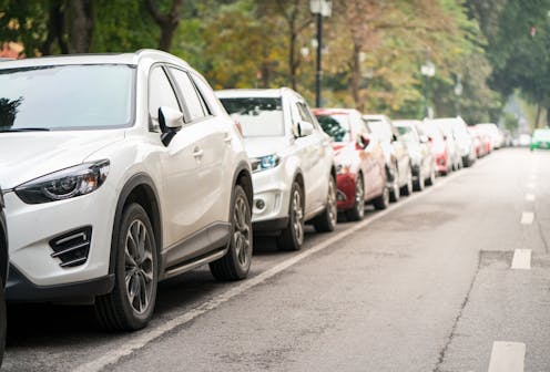 What's the best way to parallel park your car? Engineers have the answer