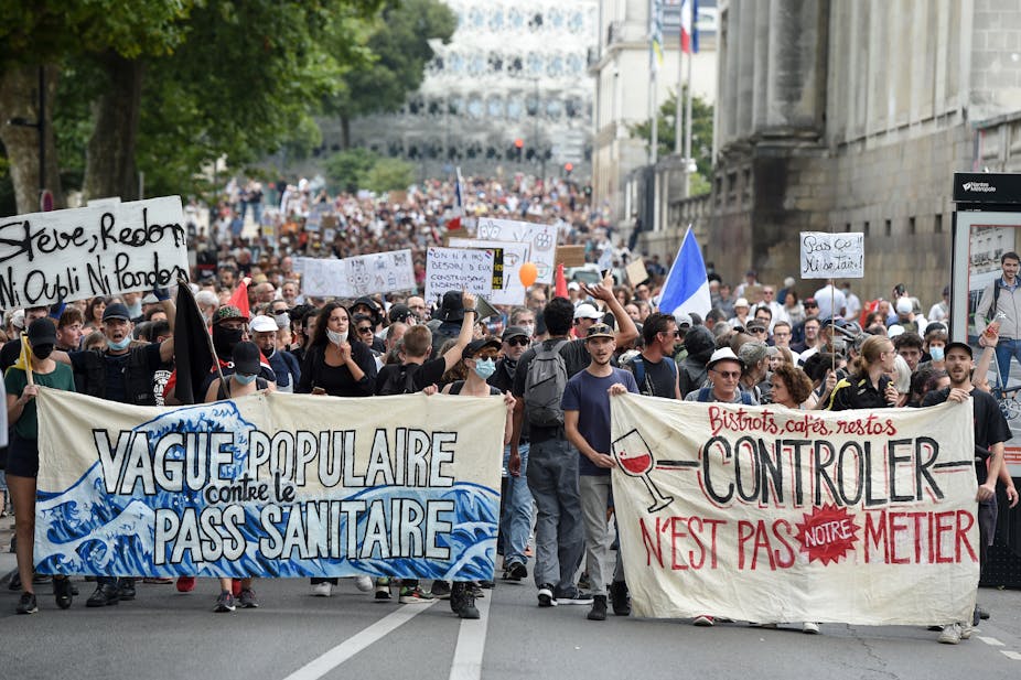 Manifestation contre le pass sanitaire obligatoire pour accéder à la plupart de l'espace public, à Nantes, le 4 septembre 2021.