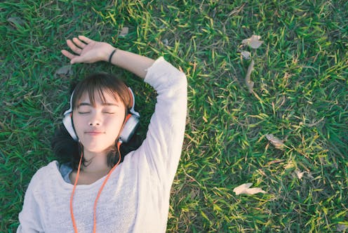 What are 'binaural beats' and do they affect our brain?