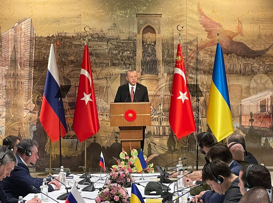 Turkish president, Recep Tayyip Erdogan, addressing peace talks between Russia and Ukraine in Istanbul, March 2022.