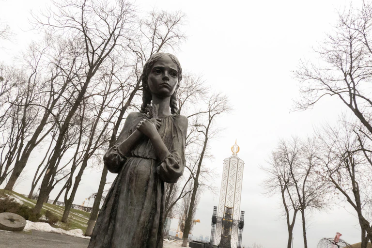Status of a little girl which is the holodomor memorial in Kyiv