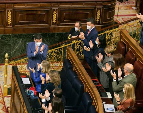No todo es bronca: Los políticos españoles cooperan más de lo que pensamos No todo es bronca: Los políticos españoles cooperan más de lo que pensamos