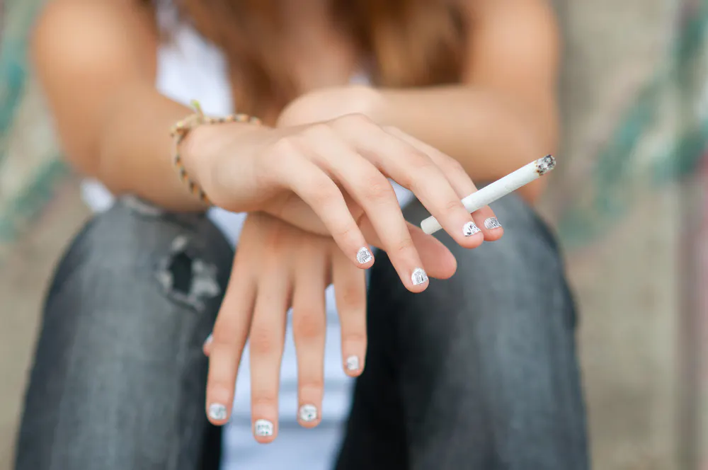 A damning review of e-cigarettes shows vaping leads to smoking, the opposite of what supporters claim A damning review of e-cigarettes shows vaping leads to smoking, the opposite of what supporters claim