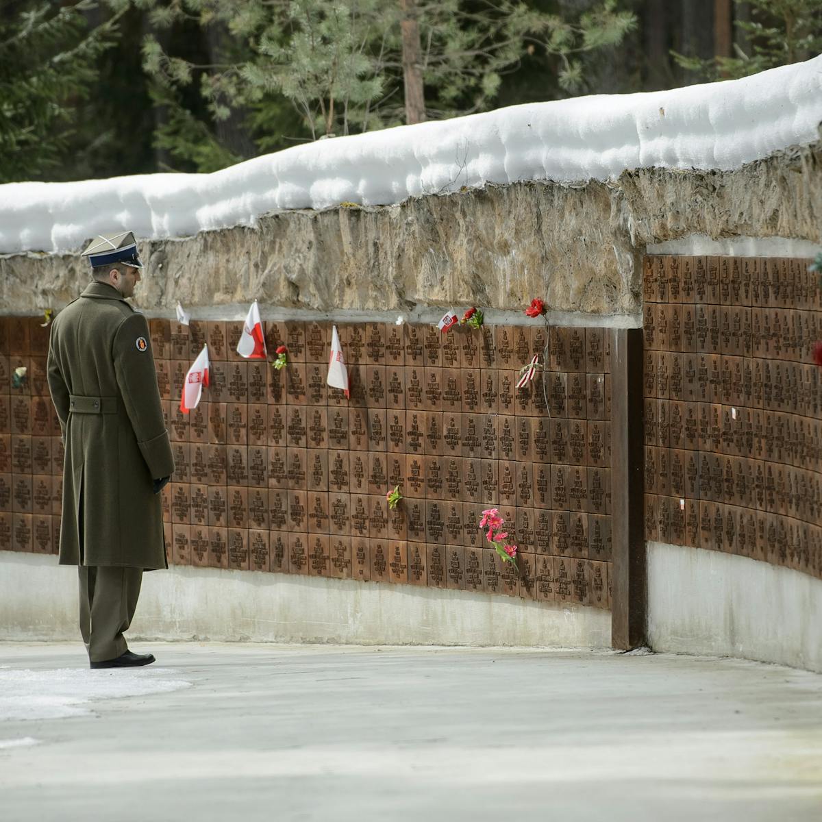 Russia's denial of responsibility for atrocities in Bucha recalls 50 years of lies over the Katyn massacre
