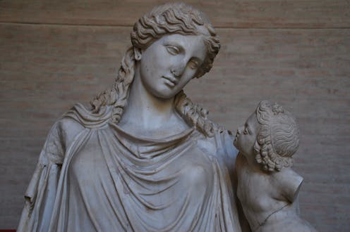 En la Grecia clásica, la paz era una mujer ateniense En la Grecia clásica, la paz era una mujer ateniense