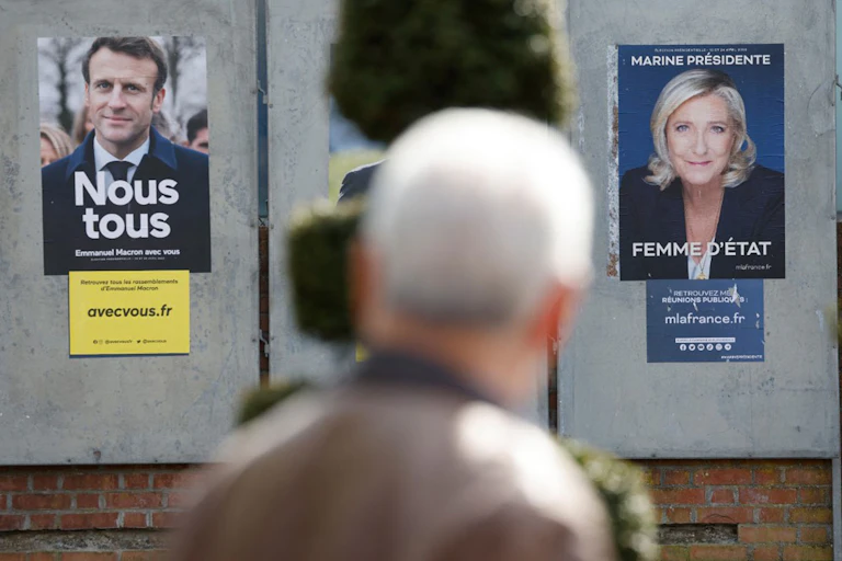 Emmanuel Macron and Marine Le Pen have qualified for the second round of the presidential election, as in 2022.