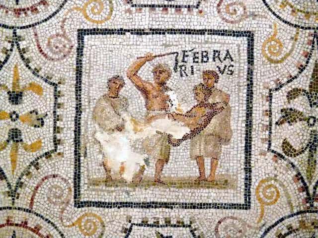 Mosaik menunjukkan empat pria dan teks FEBRARIVS