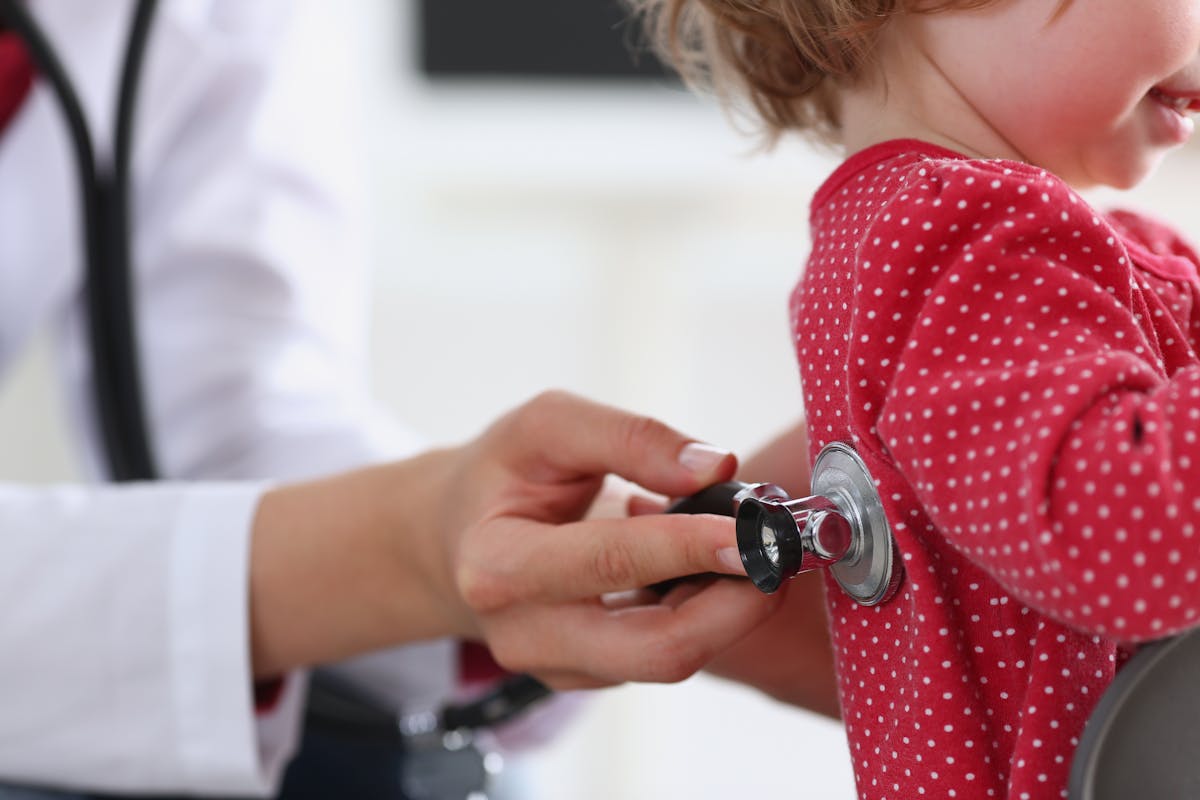 El nuevo tipo de ‘hepatitis aguda’ que afecta a niños, esto se sabe hasta el momento: 