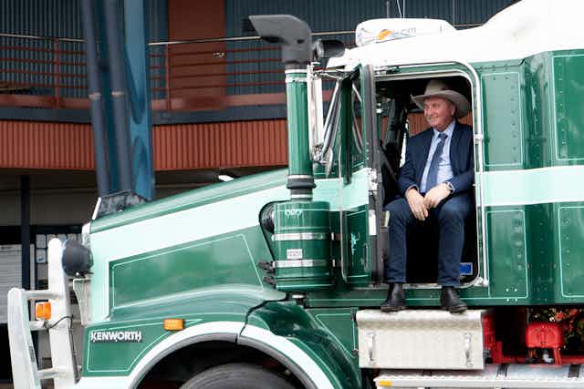 Barnaby Joyce campaigns in a truck in Rockhampton.