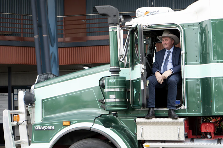 Barnaby Joyce campaigns in a truck in Rockhampton.