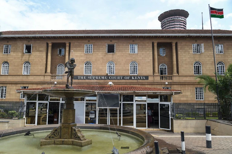 Building showing law courts.