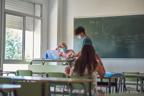 Prejuicios que marcan a los extranjeros escolarizados en España Prejuicios que marcan a los extranjeros escolarizados en España
