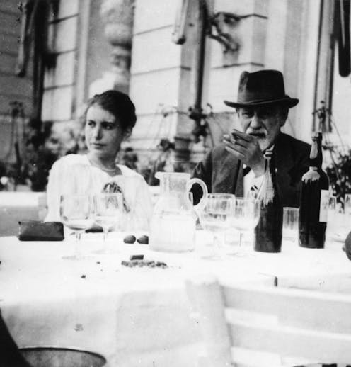 ¿Una mujer inventó el psicoanálisis? Diez pioneras que mejoraron a Freud ¿Una mujer inventó el psicoanálisis? Diez pioneras que mejoraron a Freud
