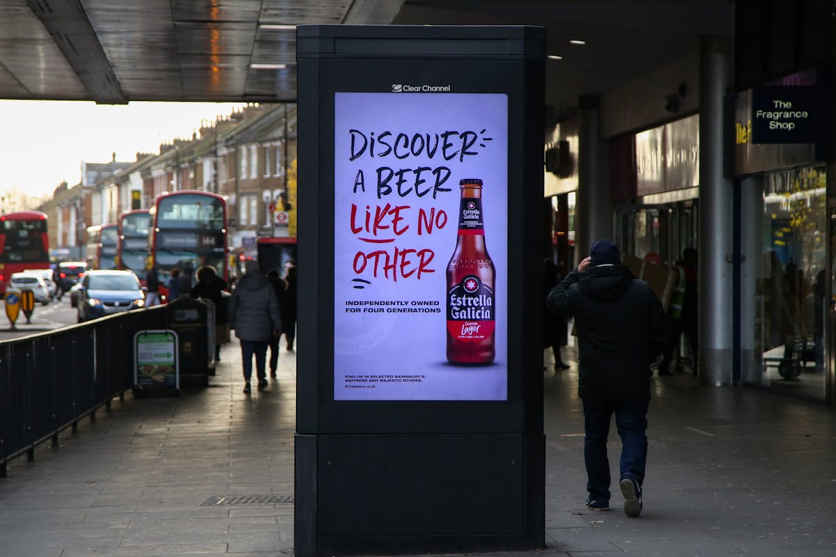 should alcohol advertising be banned from tv