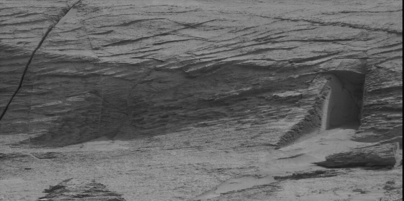 Did NASA find a mysterious doorway on Mars? No, but that's no reason to stop looking - The Conversation
