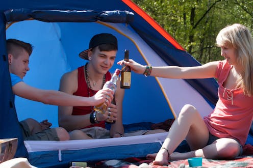 ¿Deberíamos retrasar la edad legal para beber alcohol? ¿Deberíamos retrasar la edad legal para beber alcohol?