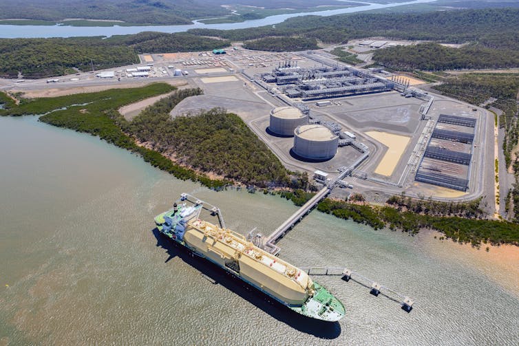 LNG loaded onto carrier