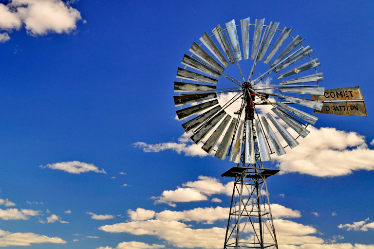 farm windmill