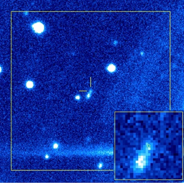 Une image montrant des points lumineux lointains d'étoiles et de galaxies.