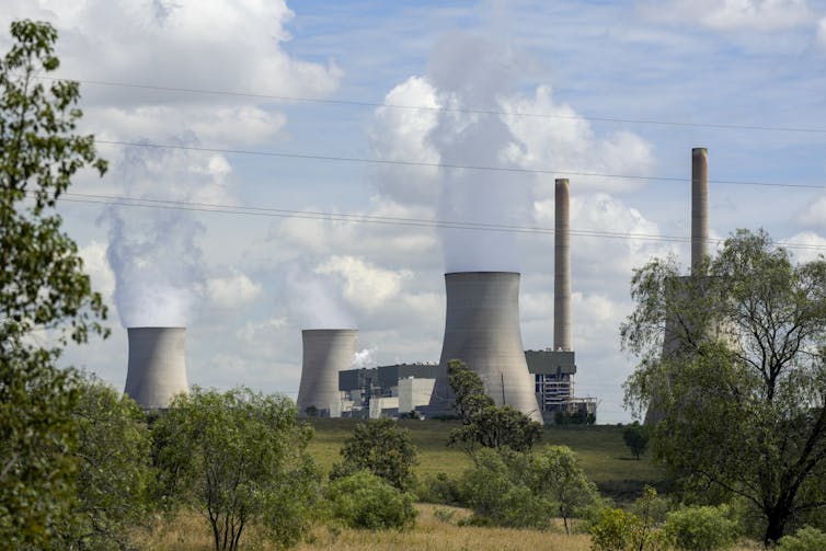 Coal power station towers in operation
