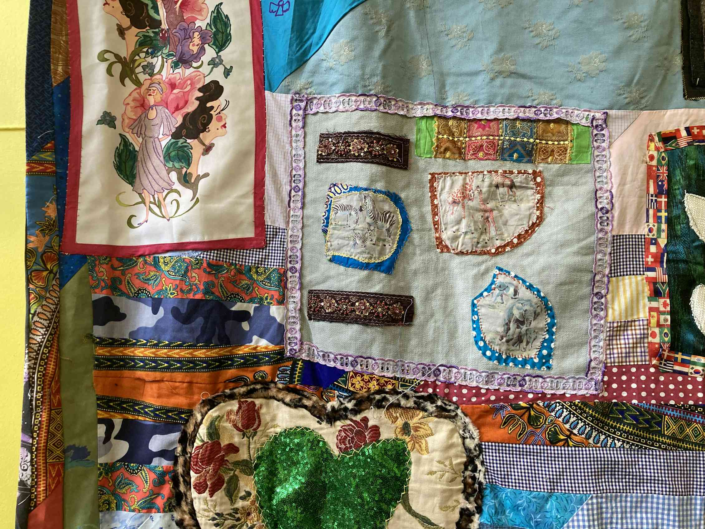 A detail of the quilt.