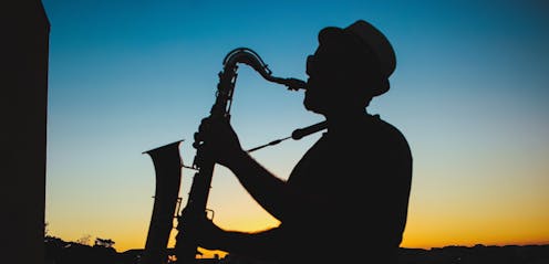 ¿Cómo cambia nuestro cerebro la práctica musical?