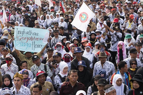 Rencana penghapusan tenaga honorer pada 2023: bagaimana nasib guru?