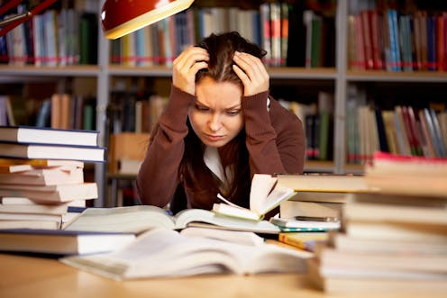 El estrés académico se ceba sobre todo en los estudiantes 'de sobresaliente'