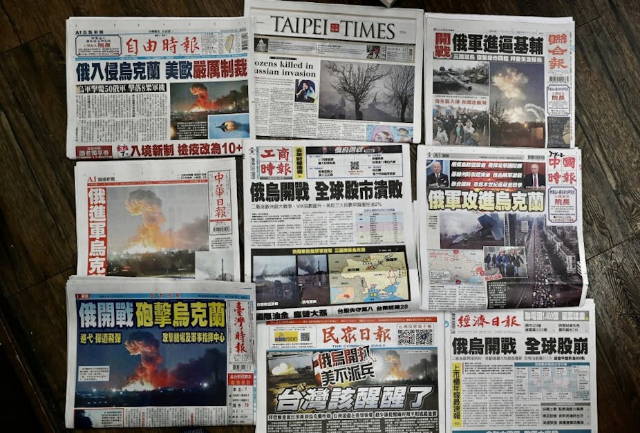 Unes de journaux taiwanais consacrés à la guerre en Ukraine