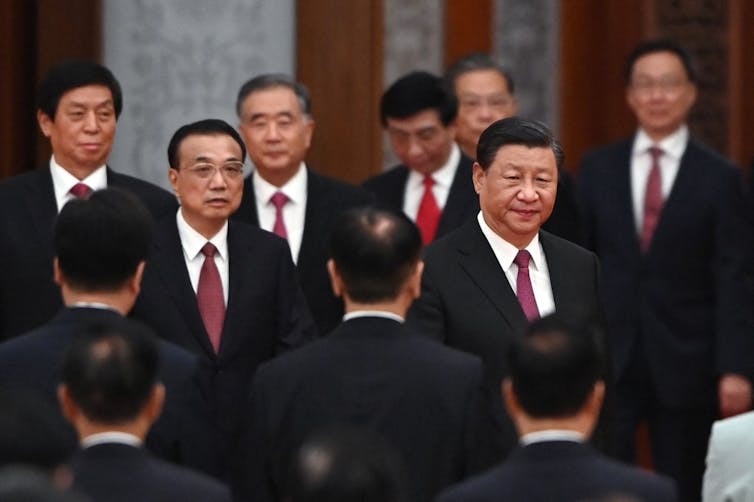 Xi Jinping, le premier ministre Li Keqiang et des membres du Comité permanent du Politburo chinois