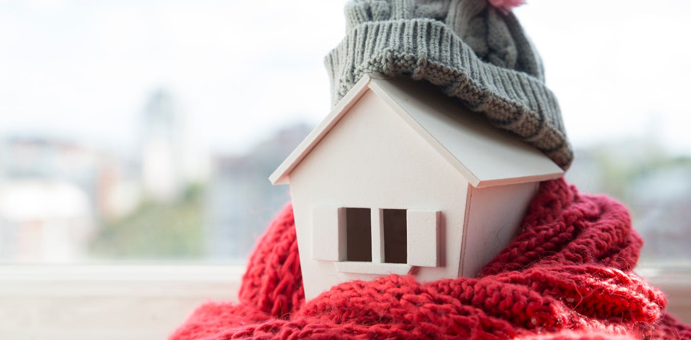 Heat yourself, not your house: how to survive winter with a 15°C indoor temperature