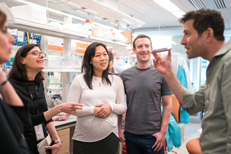 People talking in a laboratory