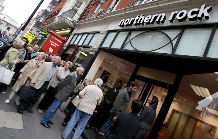 Queue of people outside Northern Rock bank branch, 2007