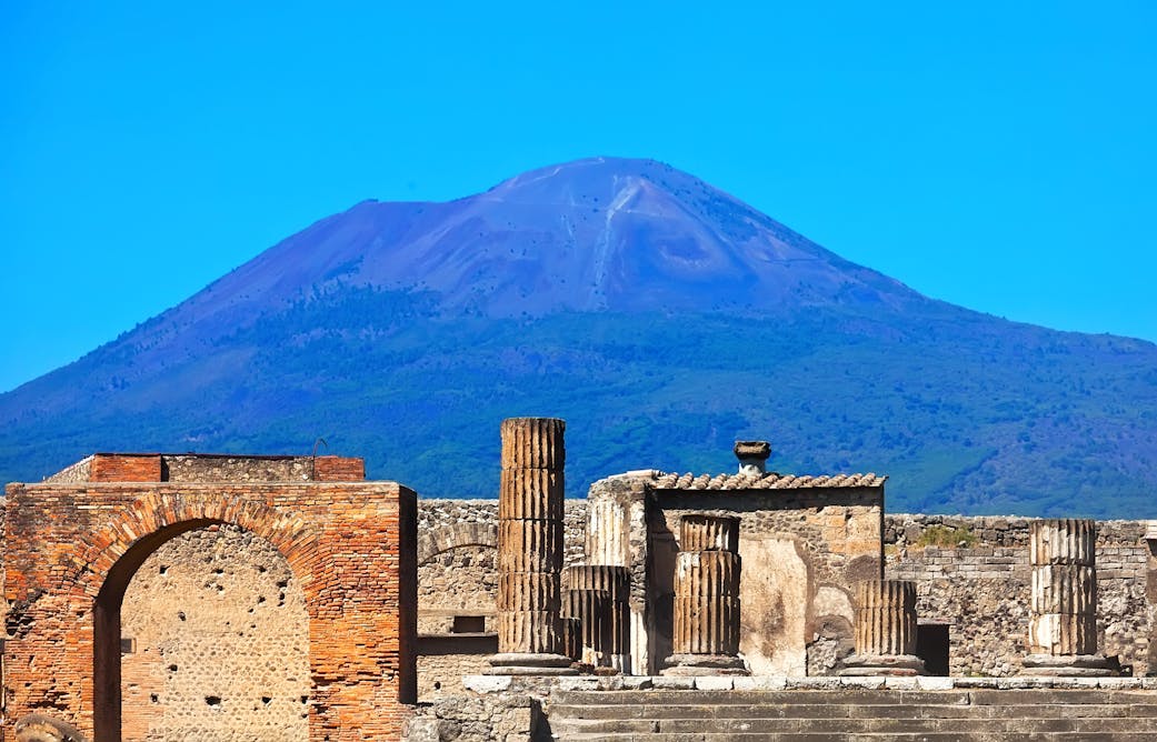 The Pompeii film may not be accurate, but that doesn’t mean history suffers