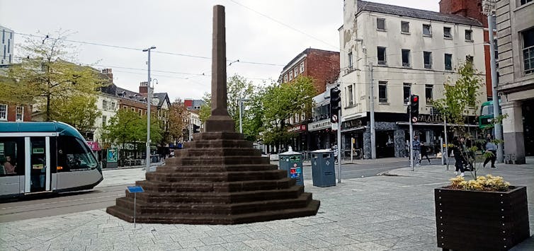 A ar representation of a Medieval pillar.