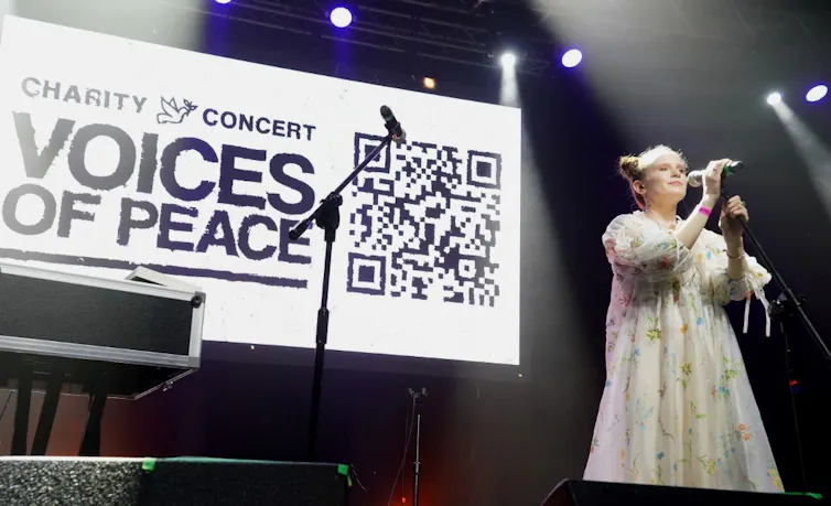 La chanteuse russe Monetotchka en concert
