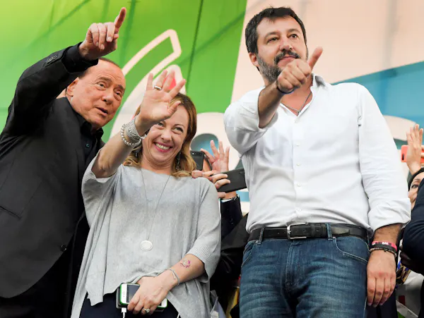 Silvio Berlusconi, Giorgia Meloni et Matteo Salvini lors d’un meeting commun le 19 octobre 2019 à Rome
