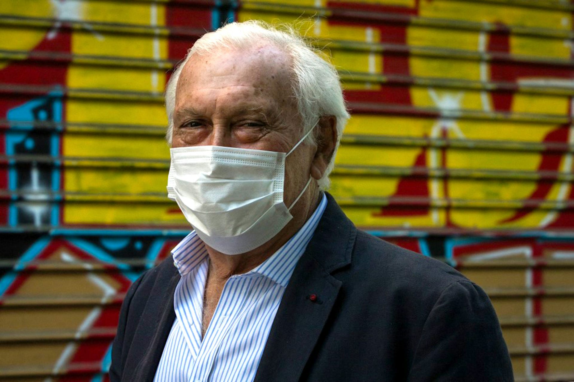 Jean-François Delfraissy, président du conseil scientifique Covid-19 portant un masque