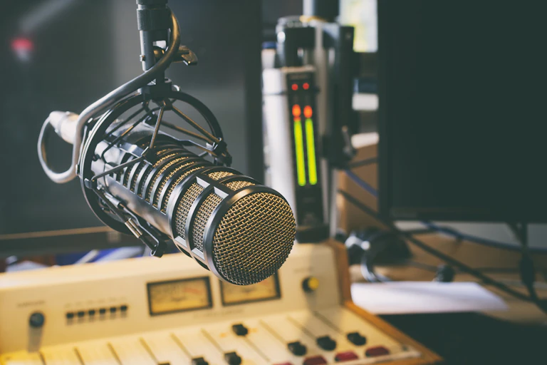 micro dans une station de radio