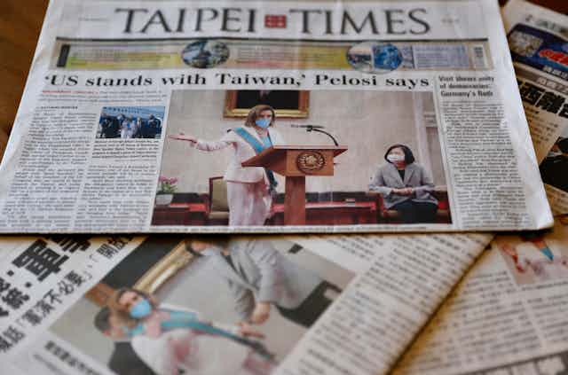 Taiwanese newspapers report the visit of Nancy Pelosi in August 2022.