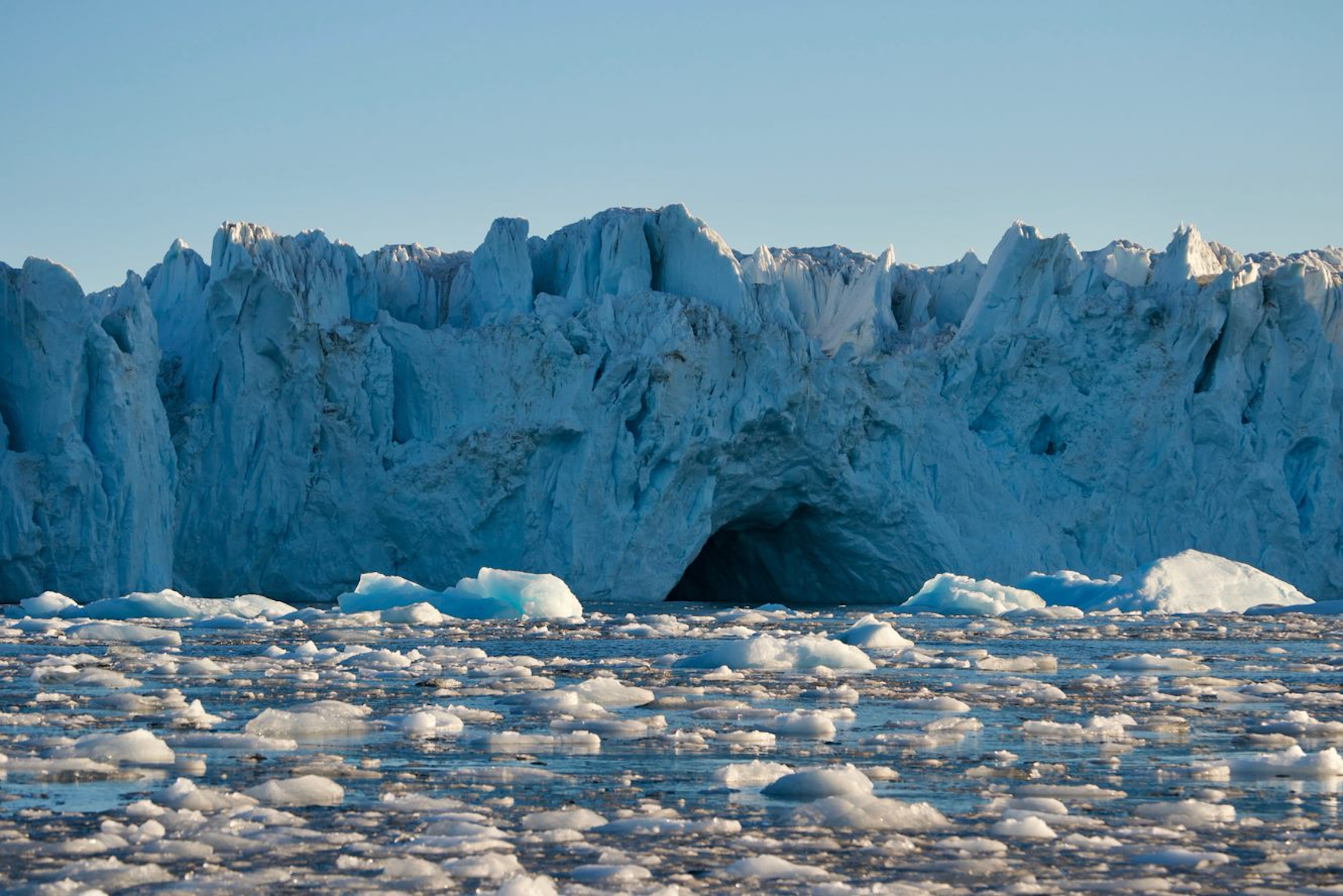 10 самых больших ледников. Шельфовые ледники Антарктиды. Покровный ледник шельфовый ледник. Гренландский ледяной щит. Шельфовый ледник Пайн-Айленд.