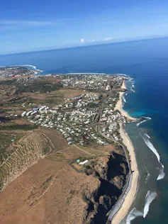 Route de bord de mer sur l’île de la Réunion