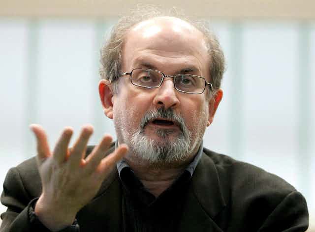 Email Inclinarse Escudero Por qué Salman Rushdie es un chivo expiatorio de la compleja relación entre  Occidente y el Islam