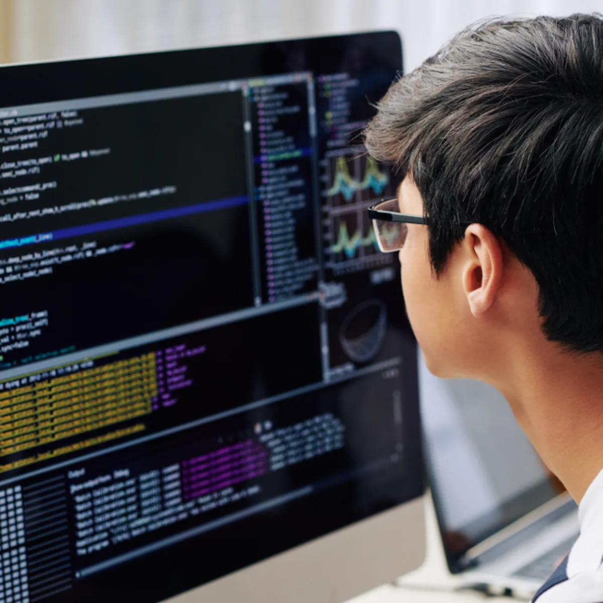 Why Elementary And High School Students Should Learn Computer Programming