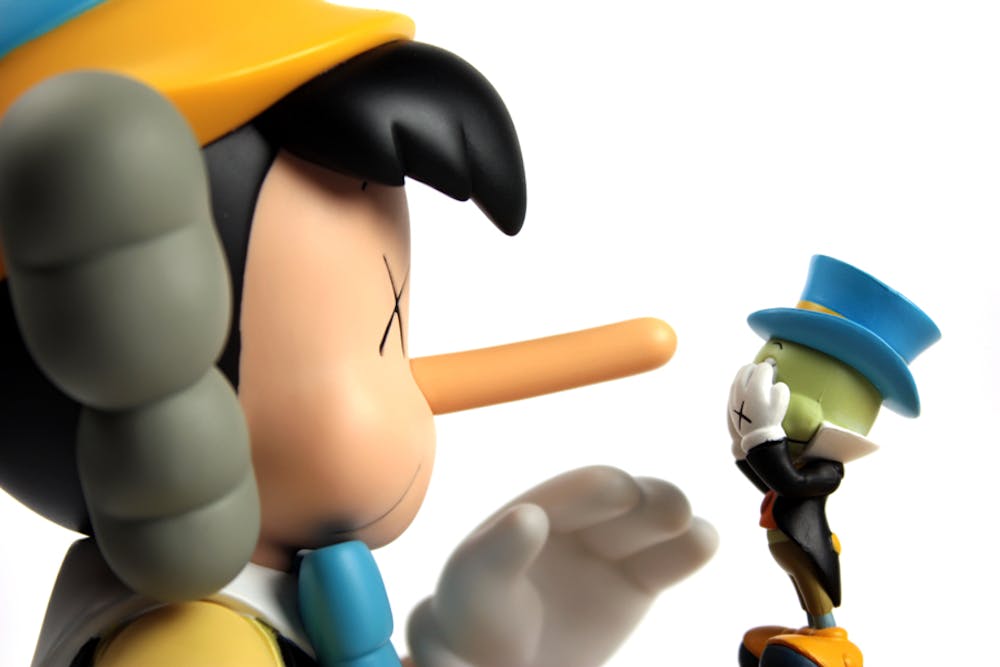 Lying poker face games Lying poker face games