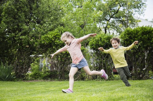 Does a sibling’s gender influence our own personality? A major new study answers an age-old question