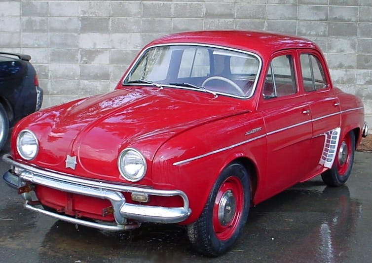 Červené auto z 60. let; Jak elektrická vozidla hrála dlouhou hru… a vyhrála